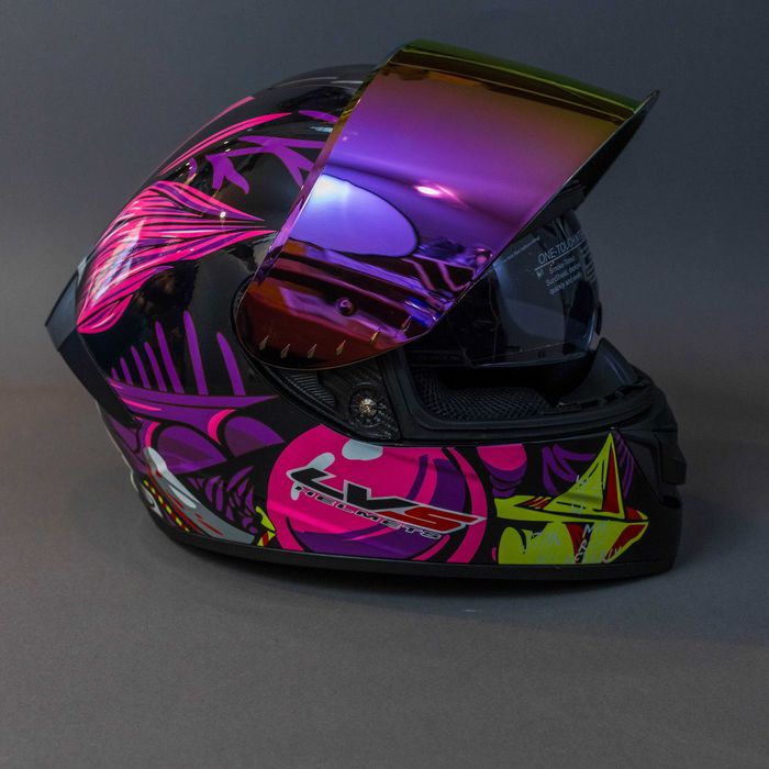 Каска за мотор , пистов , скутер , ел. тротинетка и др./Размер S 55–56