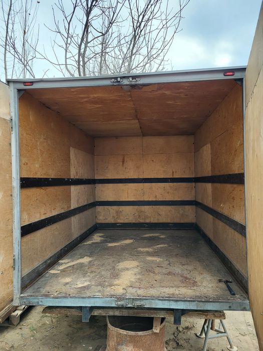 Газел бутка сотилади