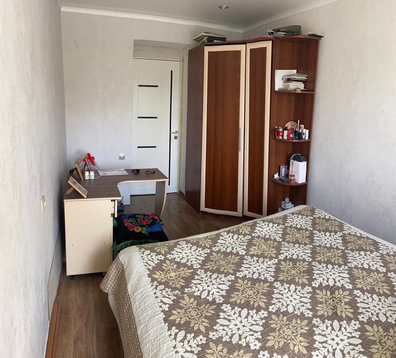 Продам 3 - ую квартиру