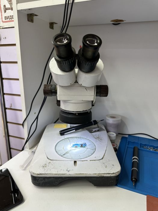 Микроскоп для ремонт телефонов.