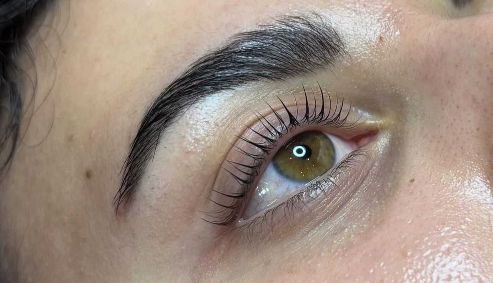 Cosmetică facială, montaj gene fir cu fir, laminare gene și sprâncene