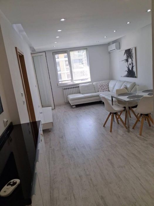 Дава се под наем Двустаен апартамент в София, Връбница 2 - 75 кв.м за 699 € - Снимка #2