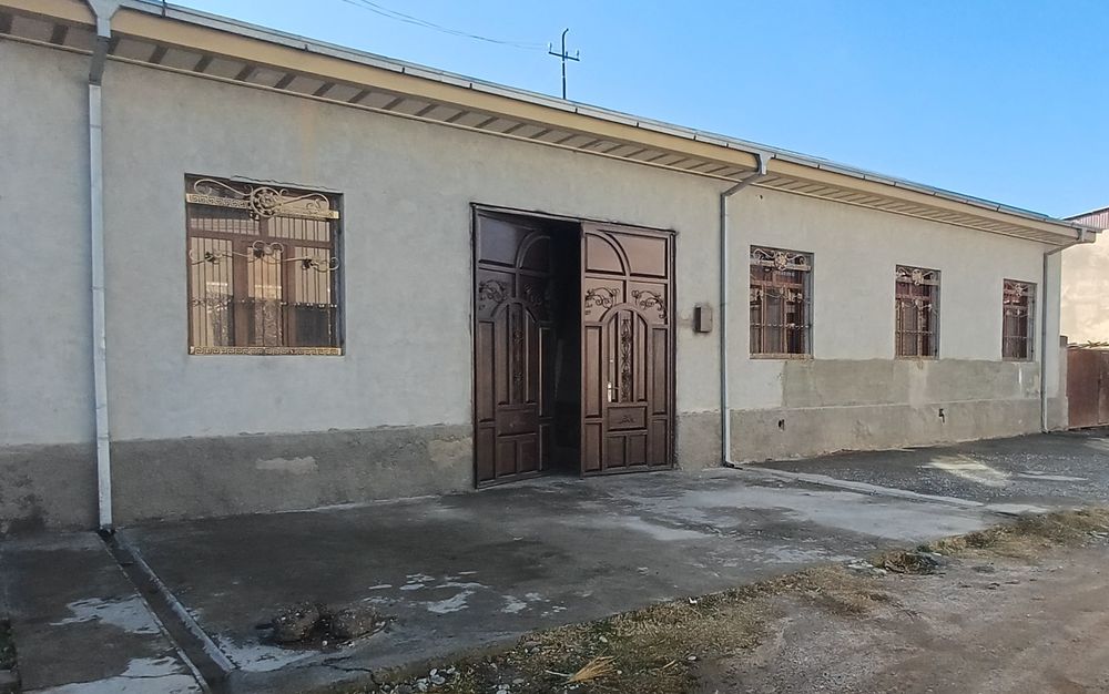 Katta yerli, qulay hovli — zudlik bilan sotiladi