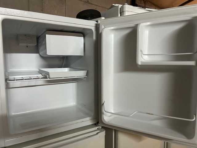 Минибар в добро състояние