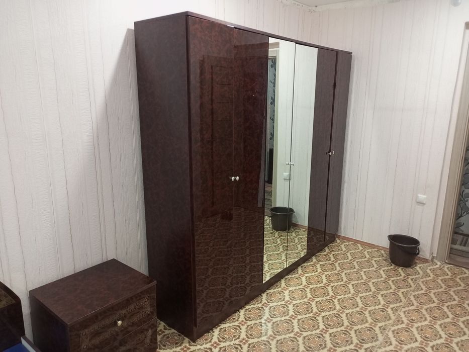 Продам спальный гарнитур