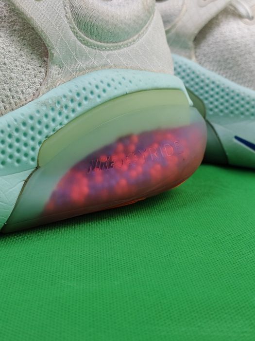 Оригинални маратонки nike Joyride