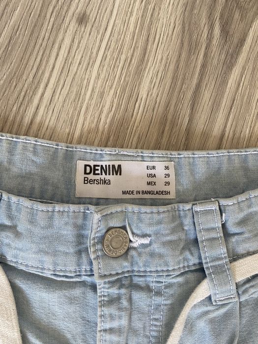 Pantaloni scurti bershka