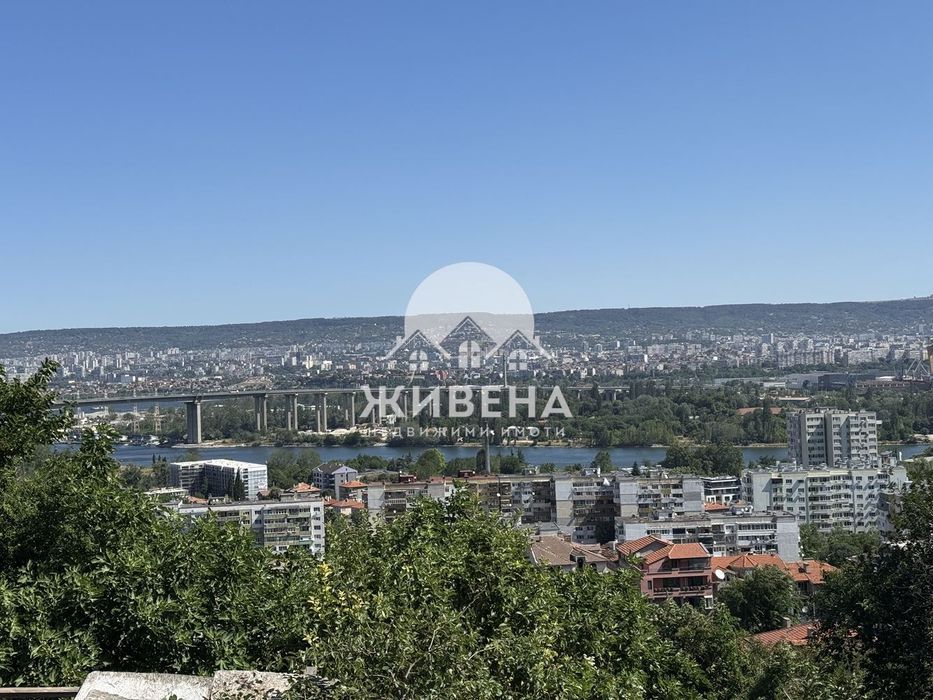 Продавам 2-стаен апартамент, в строеж, кв. Аспарухово