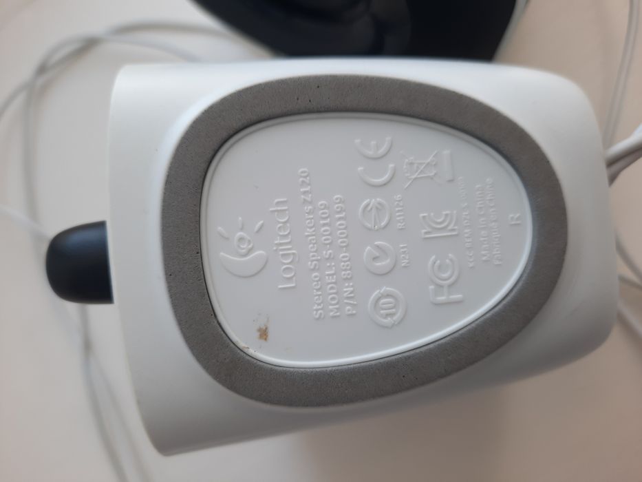 Кішкентай компьютердің колонкасы сатылады.