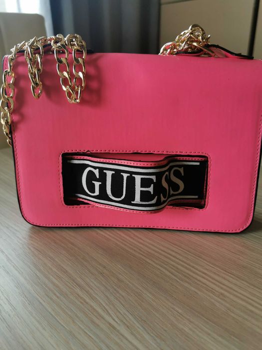 Чанта Guess розова