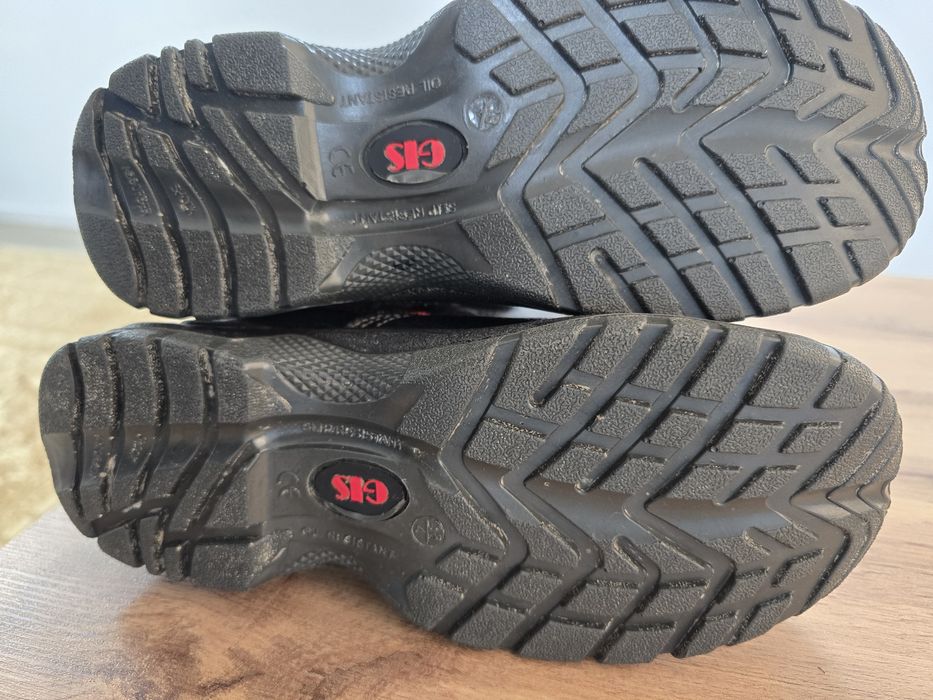 Продам зимние сефти сапоги.