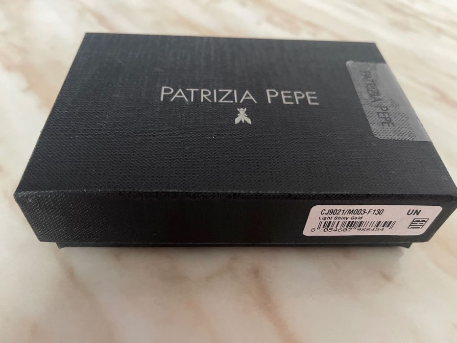 Patrizia Pepe , Guess, Hickmann