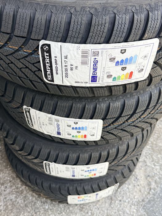 Зимни нови гуми Semperit/Семперит 205/55/17