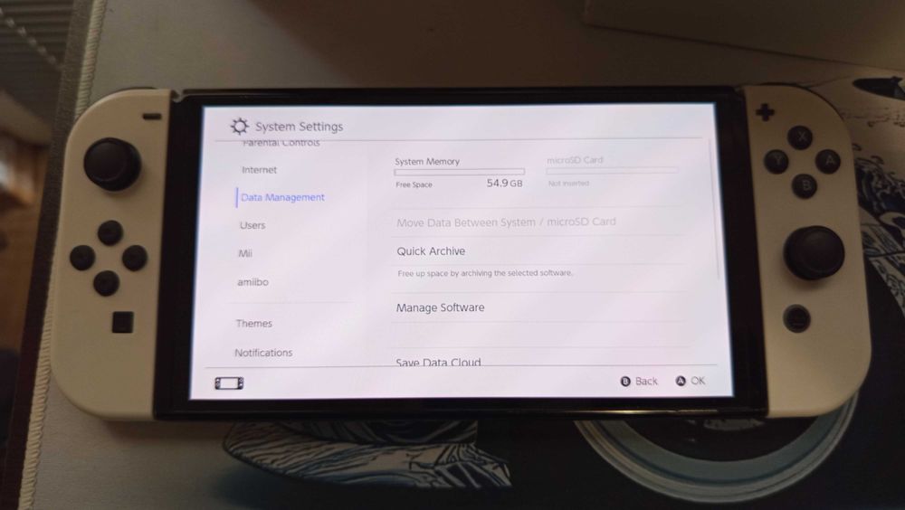 Nintendo Switch OLED 64GB + Dock + Кутия | Отлично състояние | ПОДАРЪК