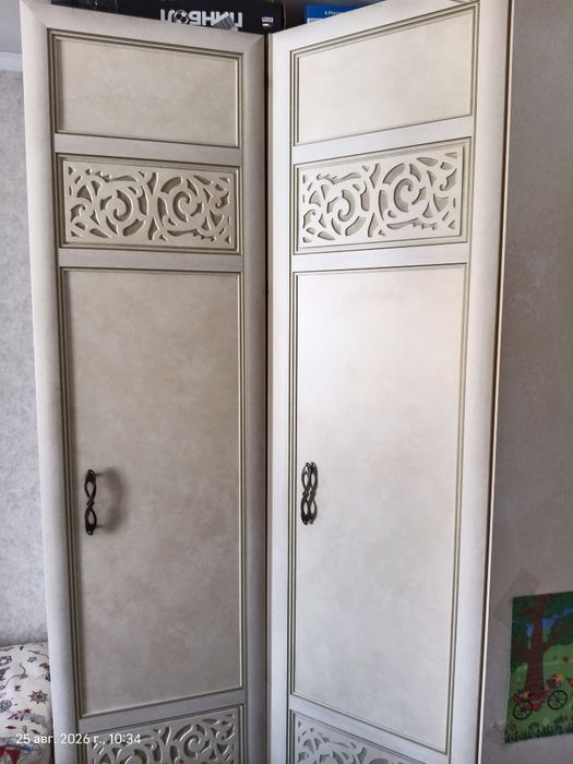 Продам шкафы "Александрия"