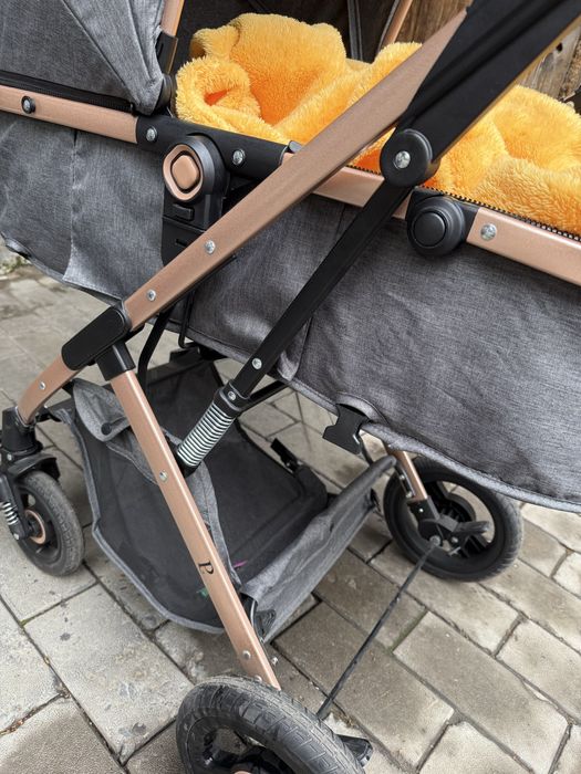 Продам детскую коляску 2в1