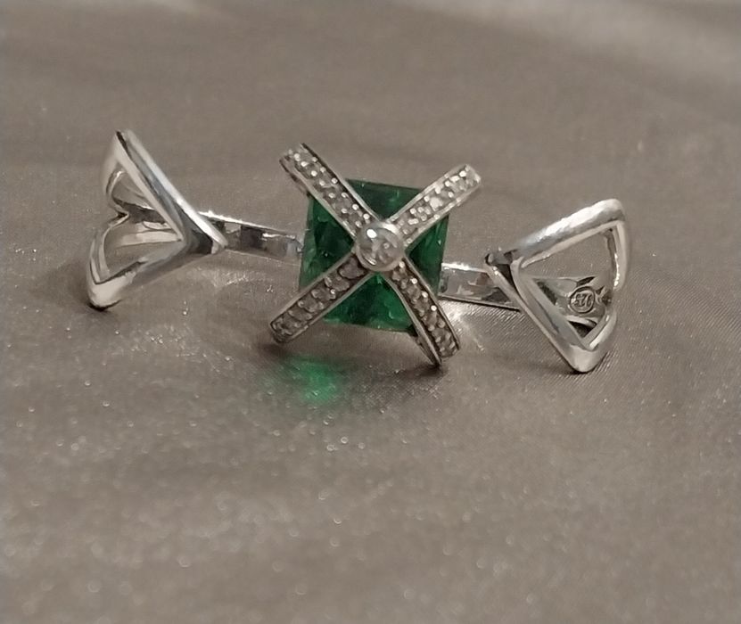 Серебряное кольцо