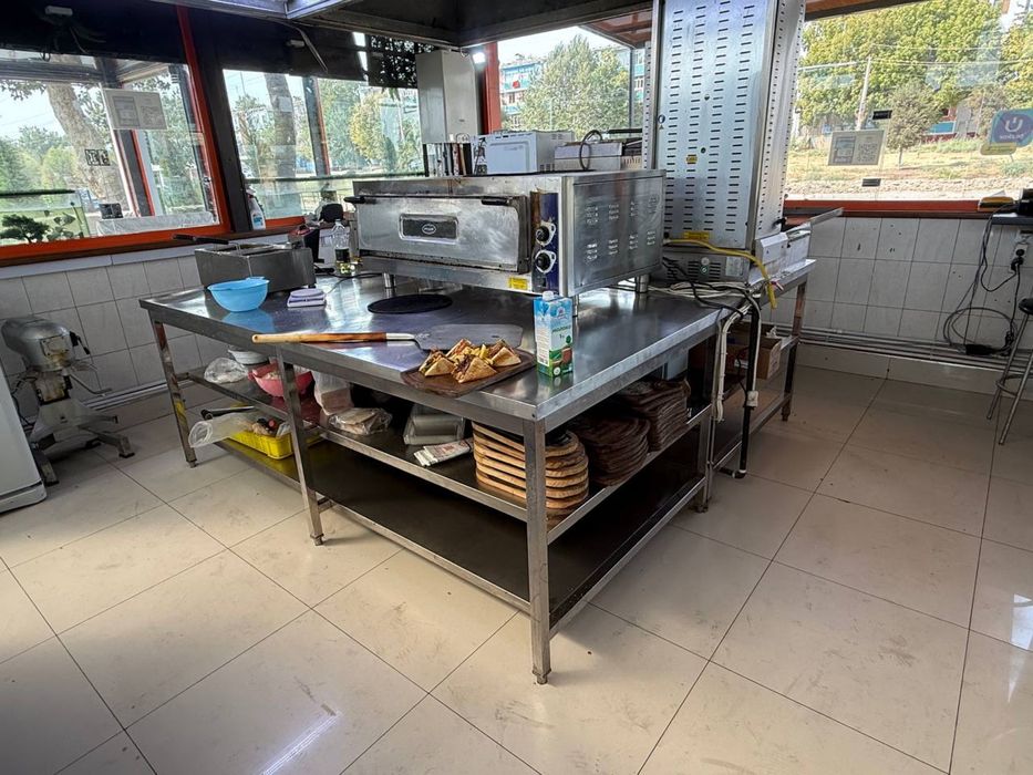 2.40 x 1.20 stol nerjaveyka dan 2 ta  1600 $