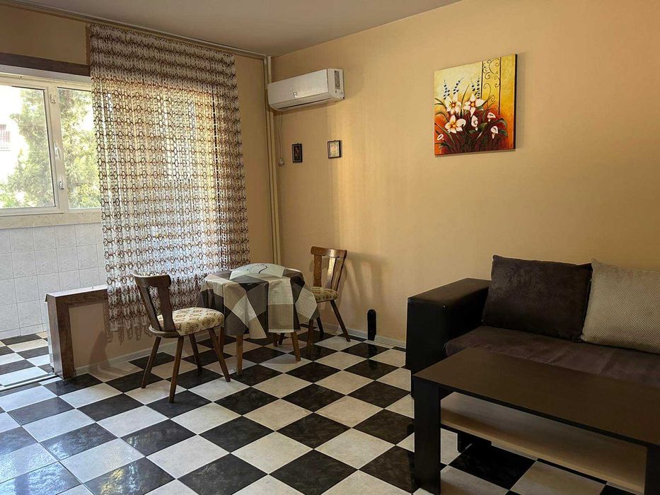 Дава се под наем Двустаен апартамент в Пловдив, Христо Смирненски - 55 кв.м за 357 € - Снимка #1