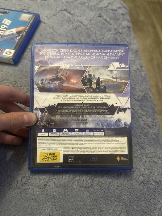 Продам 2 игры за 3 к срочно