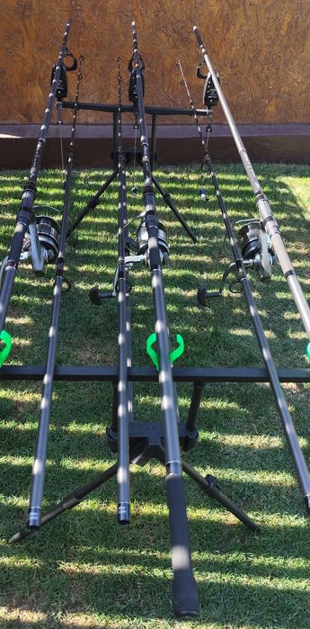 Set Complet Pescuit,3 Lansete 3,90m,3 Mulinete 8000,Rod Pod Echipat