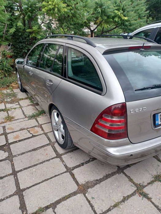 Mercedes C270...