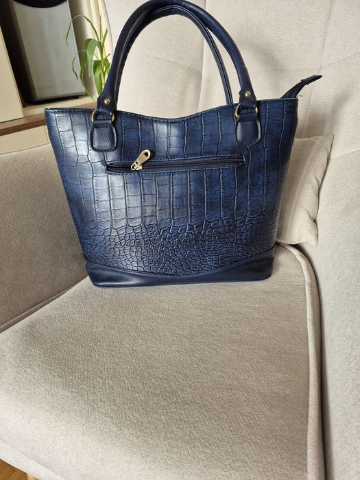 Дамска чанта, тъмно синя, голяма