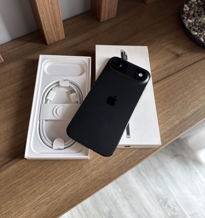 Iphone 17 air nou !