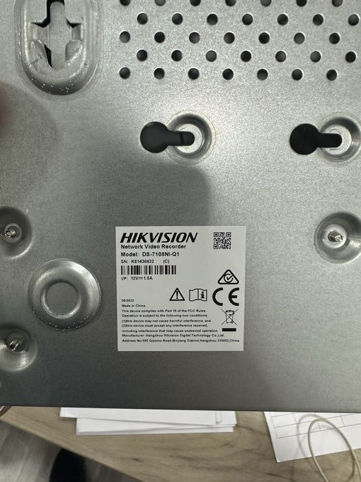 NVR Hikvision DS-7108 NI-Q1