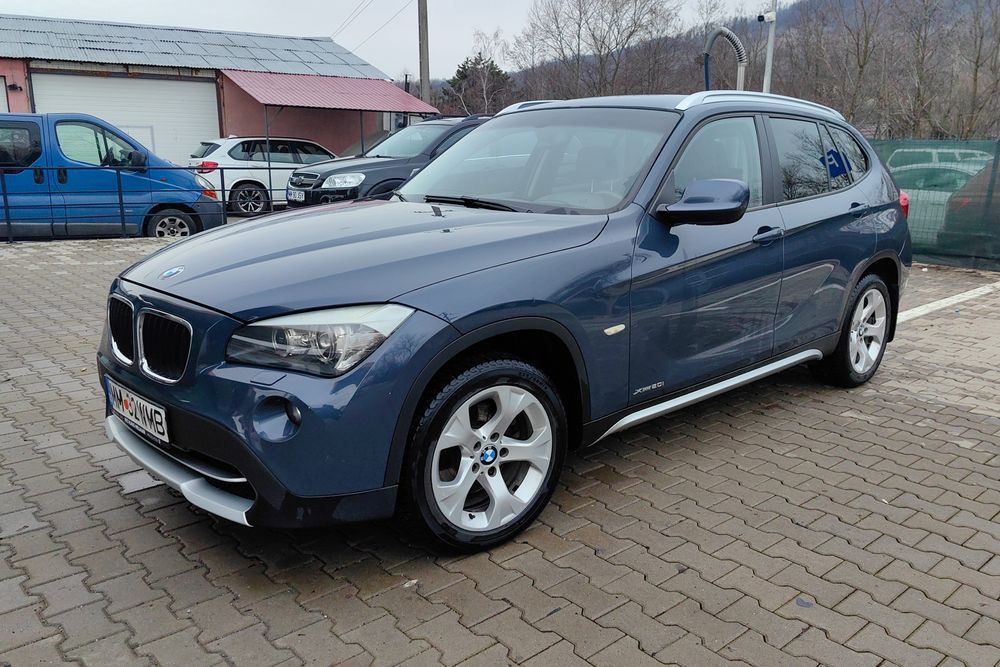 BMW X1 xDrive 20i – Benzină – Automat – 4x4
