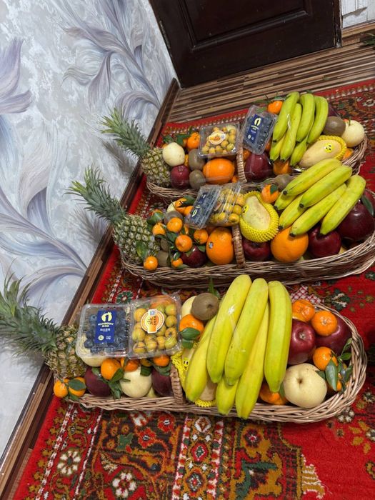 Mevali savat korzinka / shirinlikli, ichimliklardan savat korzinka