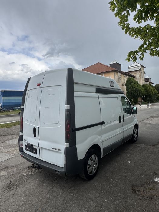 Opel Vivaro, Renault Trafic , Model inalt