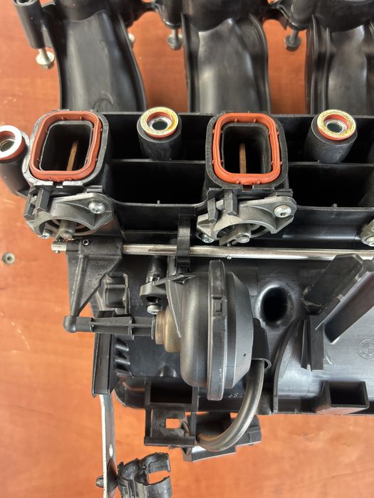 Galerie admisie Bmw e91,e90 motor 3.0 d m57 ,306d3