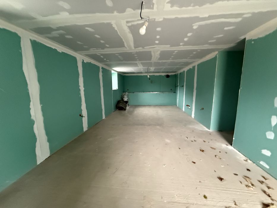 Продава се Къща в Правец - 180 кв.м за 1112 €/кв.м - Снимка #2