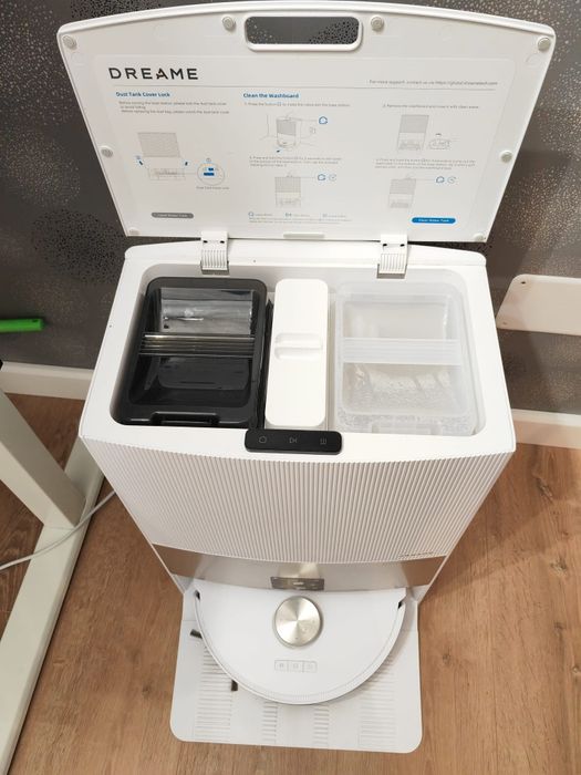 Robot aspirator Dreame ultra L20