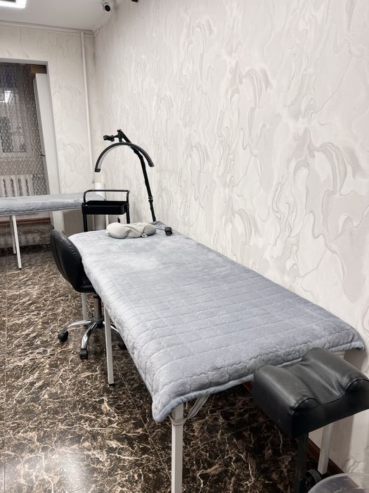 Продаётся кушетка для визажиста