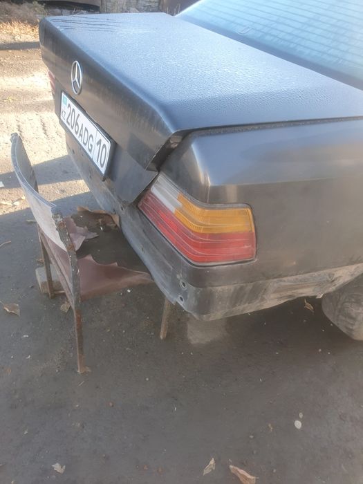 Продам запчасти от мерседес.