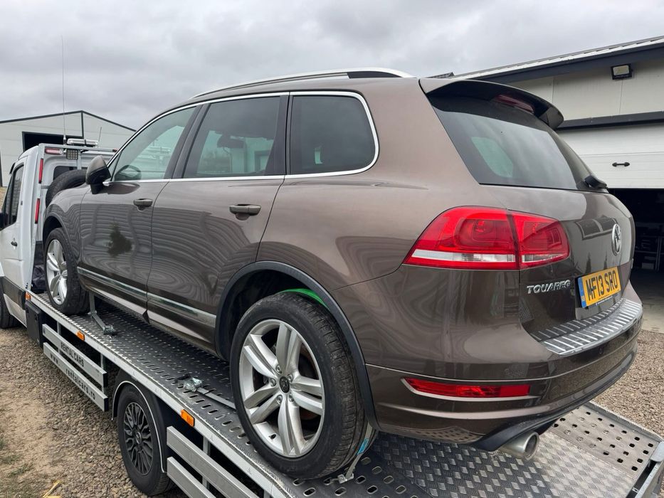 Dezmembrez Volkswagen Touareg 7P 2013 R-Line LH8Z
