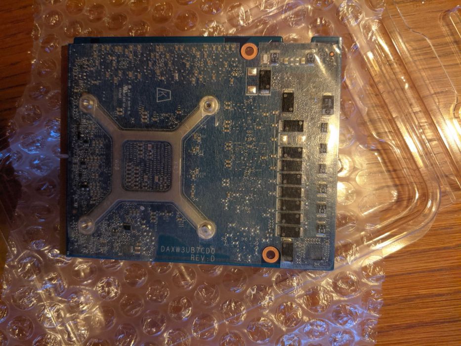 Комплект видео карти за мобилни компютри тип MXM 3А и MXM 3B