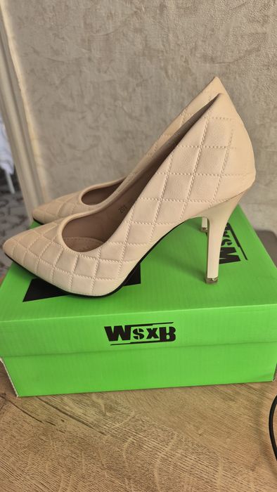 Продам в идеальном состоянии туфли