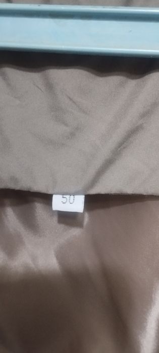 Срочно продам демисезонные куртки