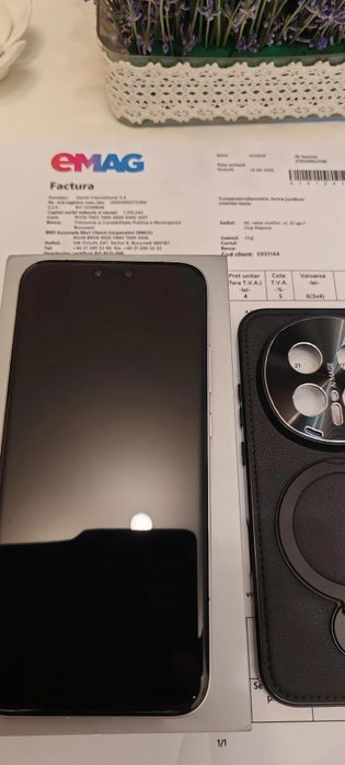 Vând honor magic 8 pro cu garanție 2 ani plus asigurare