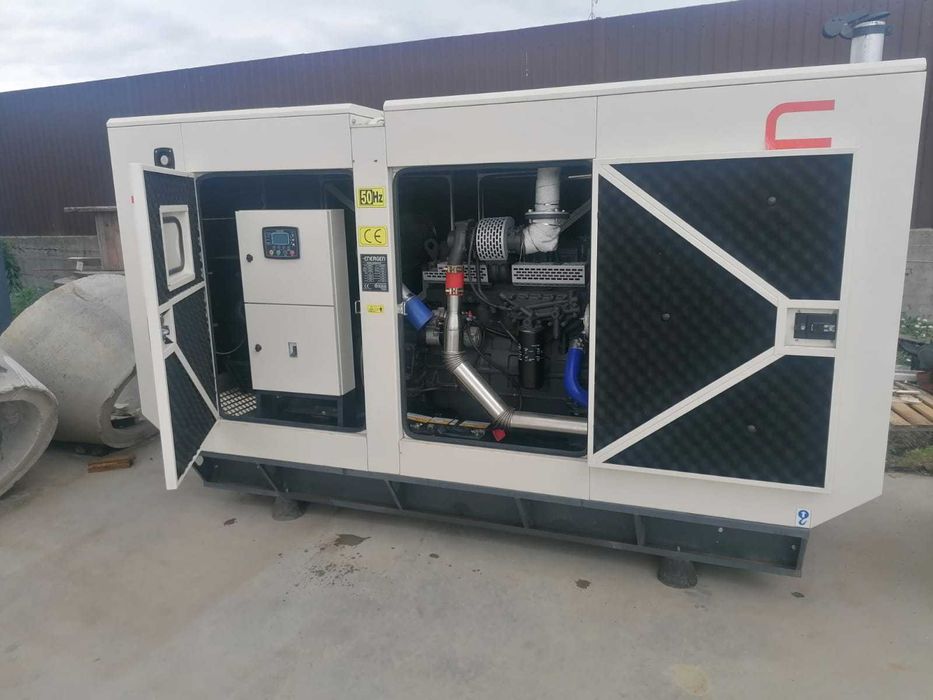 Generator de curent industrial 170 kva 136 kw pentur backup cu automatizare