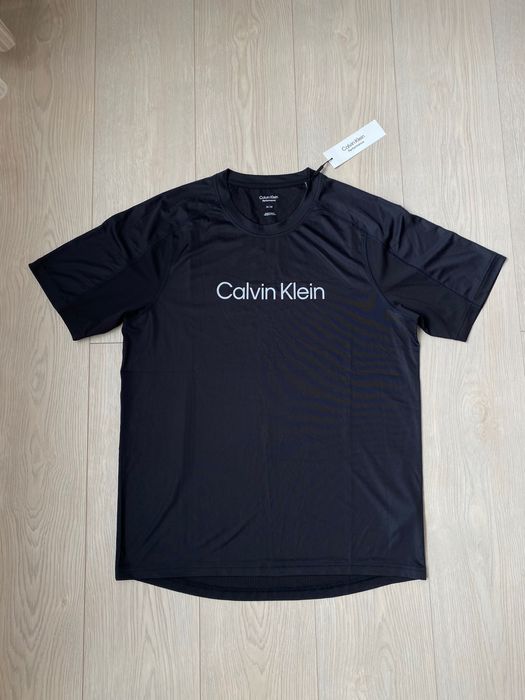 Нова мъжка тениска Calvin Klein