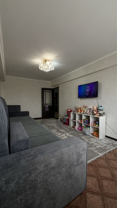 Продам 3-х ком квартиру в красном яре