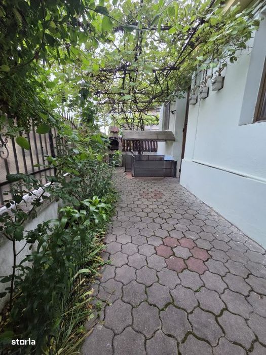 Apartament la casa de inchiriat – Utilitati incluse, intrare separat