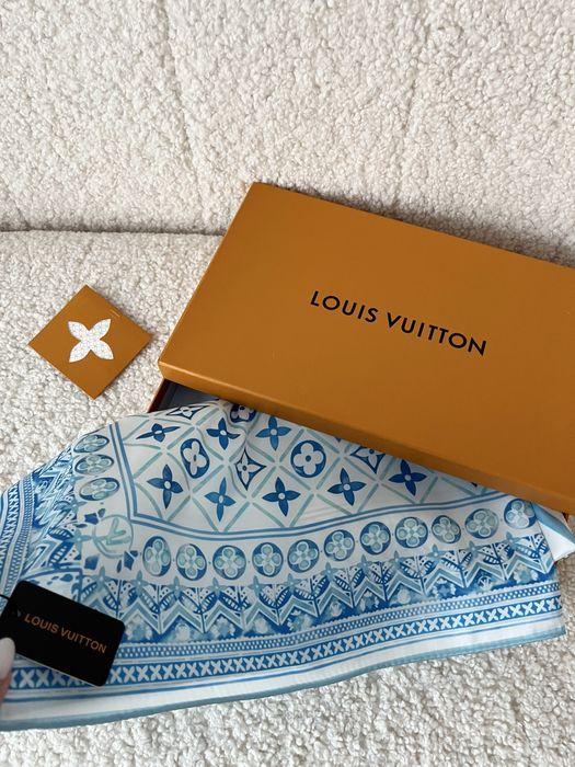 L дамски шал New Season