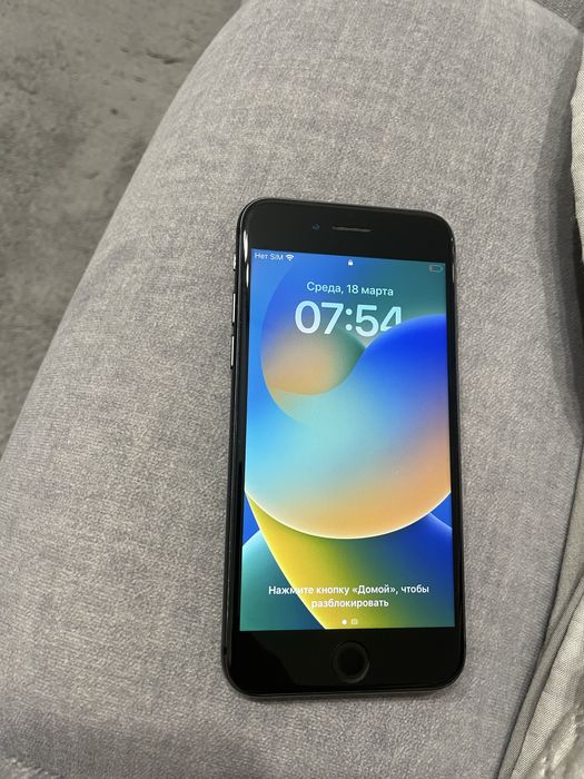 Продается Iphone 8 в отличном состоянии. 64 ГБ