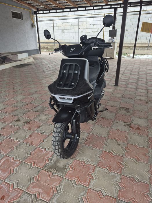 Мопед танк идеальном состояние