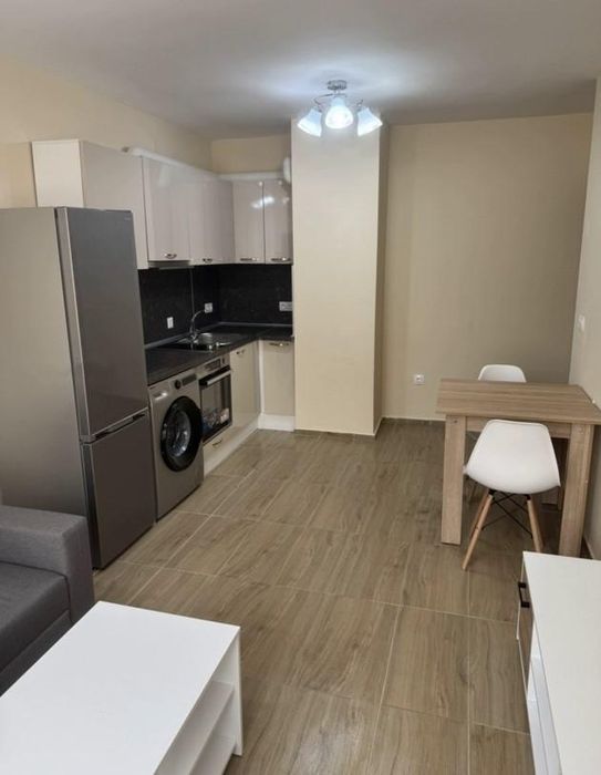 Дава се под наем Двустаен апартамент в София, Зона Б-19 - 57 кв.м за 720 € - Снимка #1